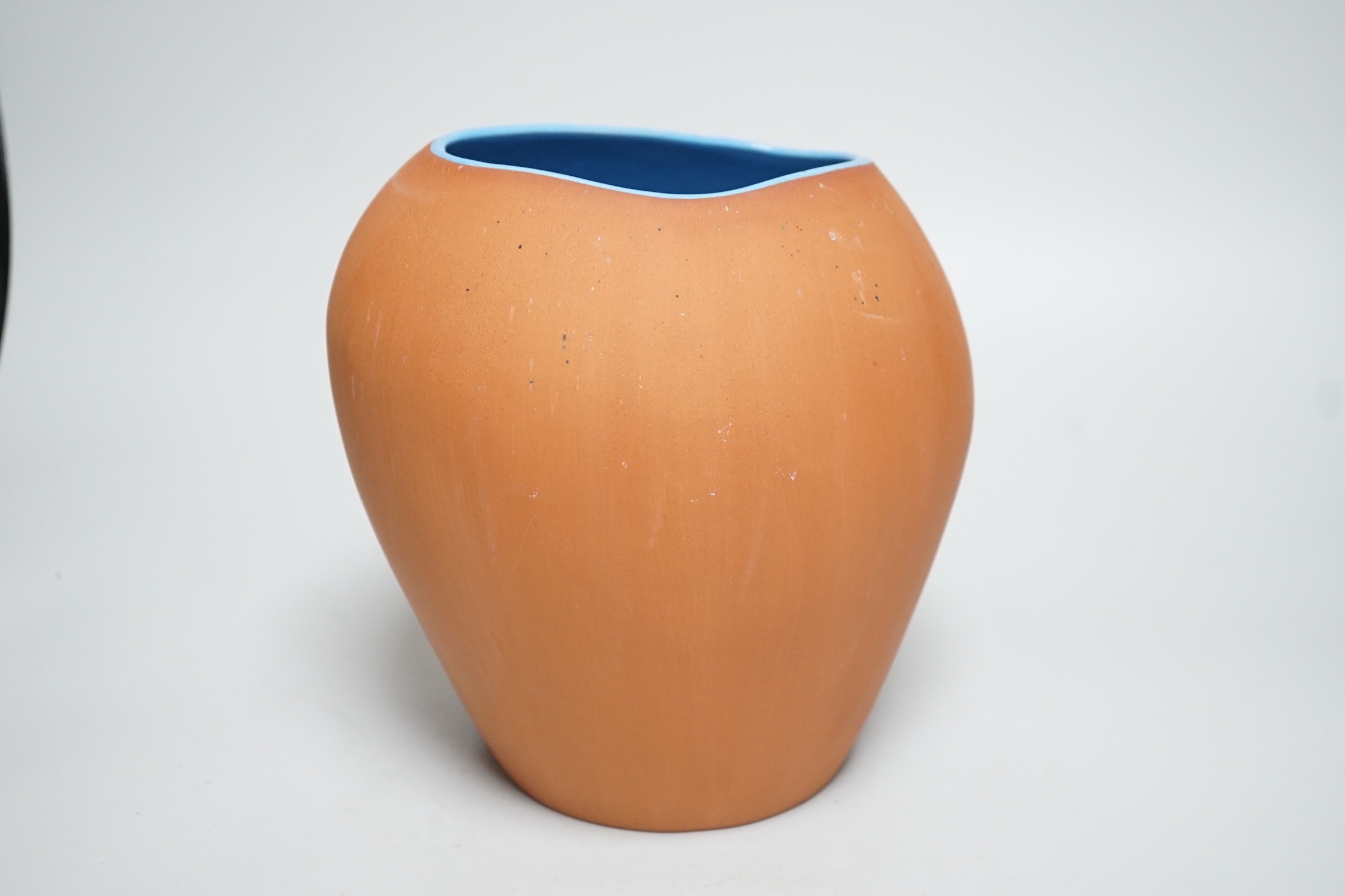 Heather McCartney, a pottery tulip vase, 21cm